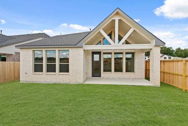 $374,759 | 28726 Mount Bonnell Drive, New Caney, TX 77357