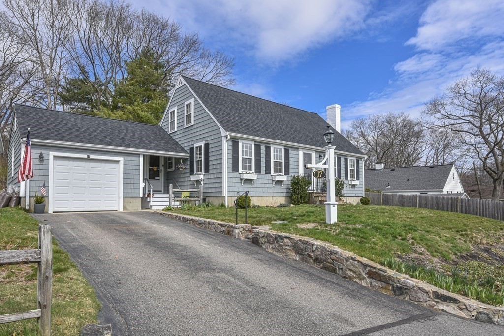 17 Heritage Hill Dedham, MA 02026 - Photo 2 of 33