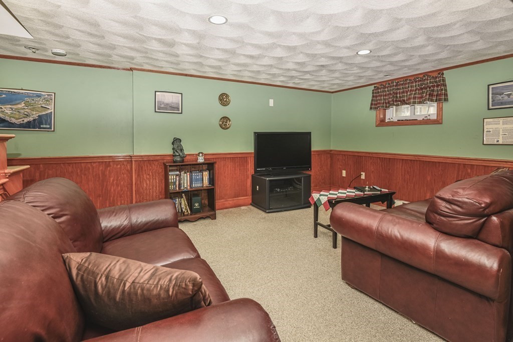 17 Heritage Hill Dedham, MA 02026 - Photo 25 of 33