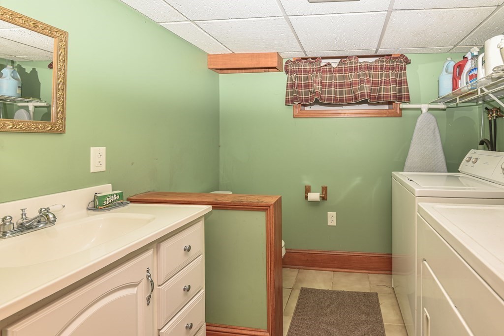 17 Heritage Hill Dedham, MA 02026 - Photo 26 of 33