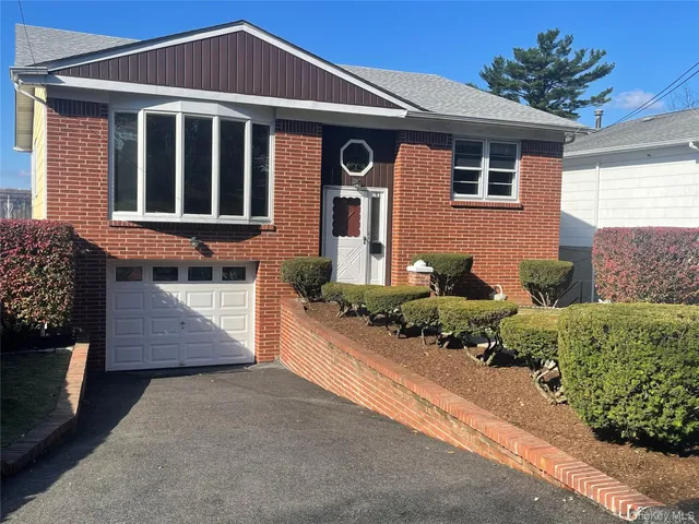 $849,000 | 183 Hudson Terrace, Yonkers, NY 10701