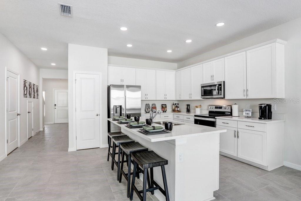 5347 Coldpine Place Seffner, FL 33584 - Photo 9 of 25 Gallery Image 9