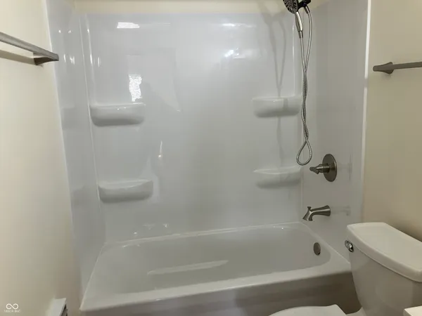 $900 | 778 Loews Boulevard, Greenwood, IN 46142