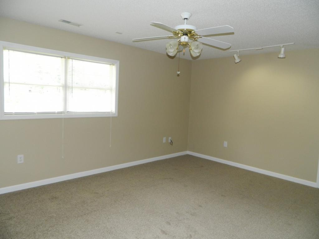 2224 Pendragon Road Kingsport, TN 37660 - Photo 13 of 25 Master Bedroom