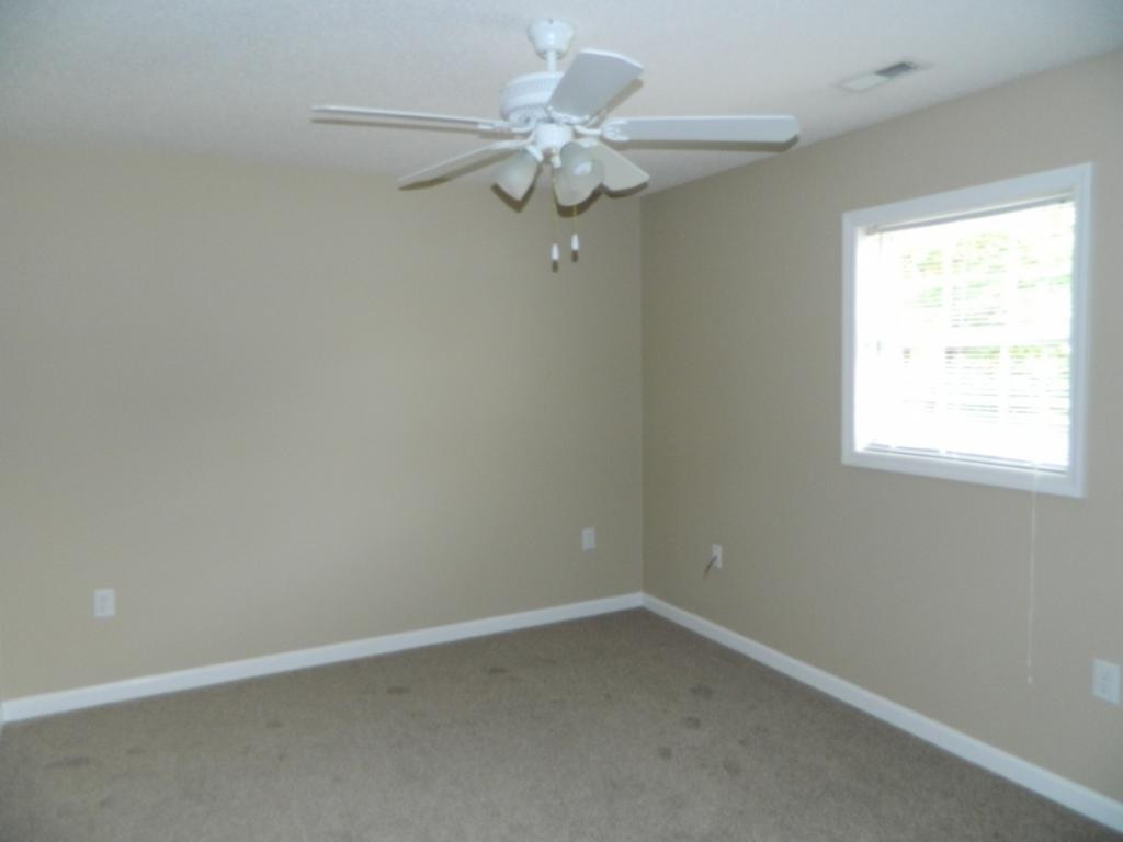 2224 Pendragon Road Kingsport, TN 37660 - Photo 17 of 25 Bedroom 2