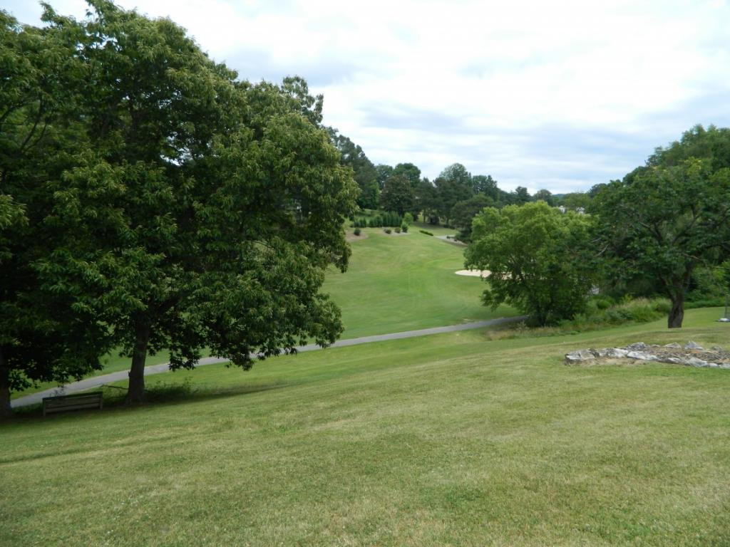 2224 Pendragon Road Kingsport, TN 37660 - Photo 25 of 25 View of Golf Course
