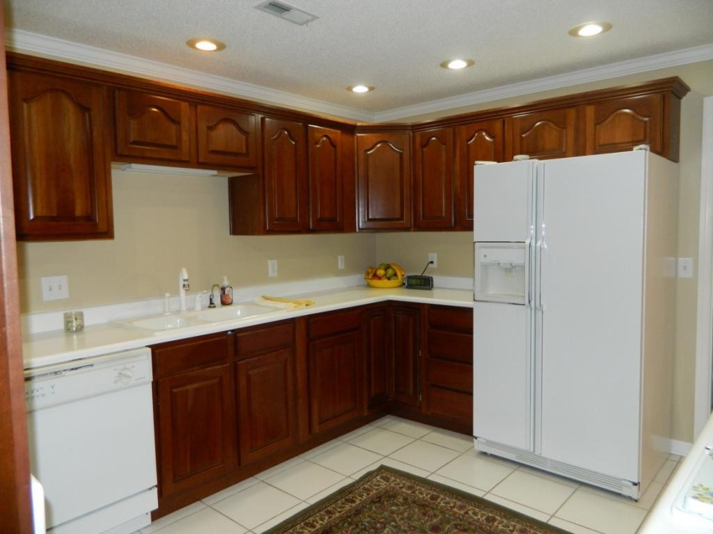 2224 Pendragon Road Kingsport, TN 37660 - Photo 8 of 25 Kitchen
