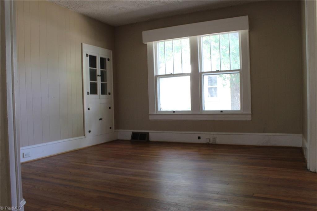 2533 Polo Road Winston-Salem, NC 27106 - Photo 5 of 15 Gallery Image 5