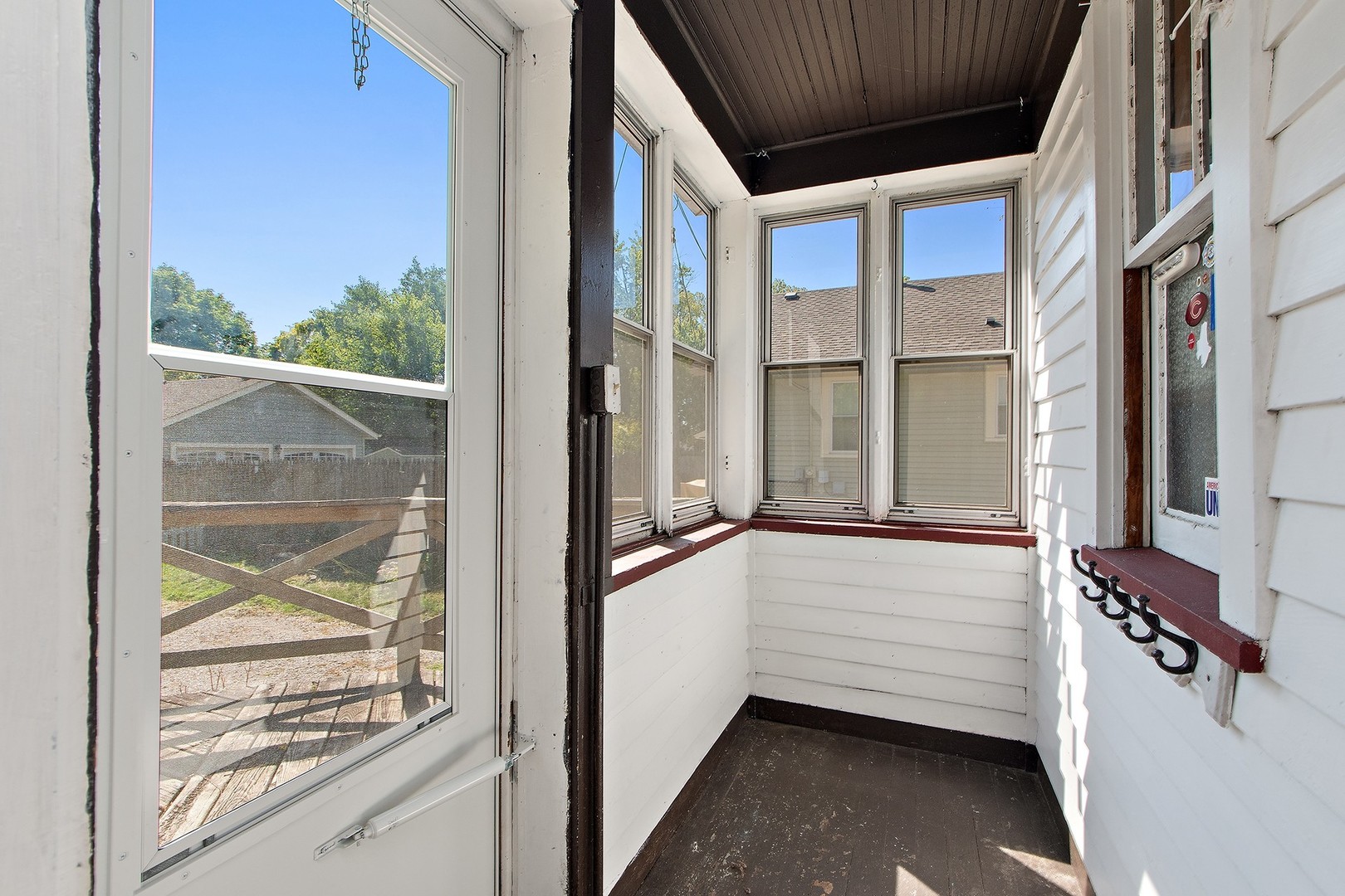 1525 Burr Oak Road Homewood, IL 60430 - Photo 16 of 20 a view of an entryway with sitting area
