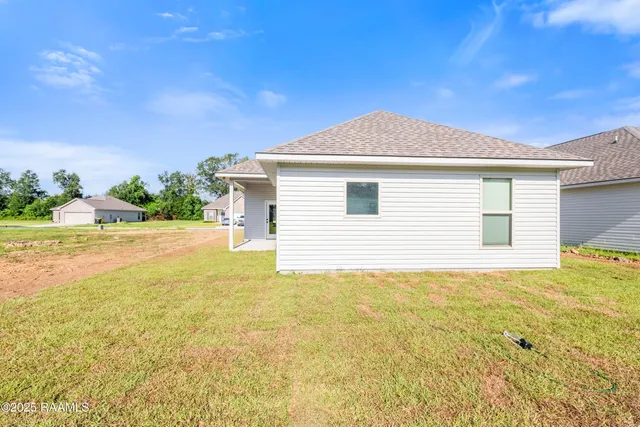 $1,700 | Undisclosed Address, Carencro, LA 70520