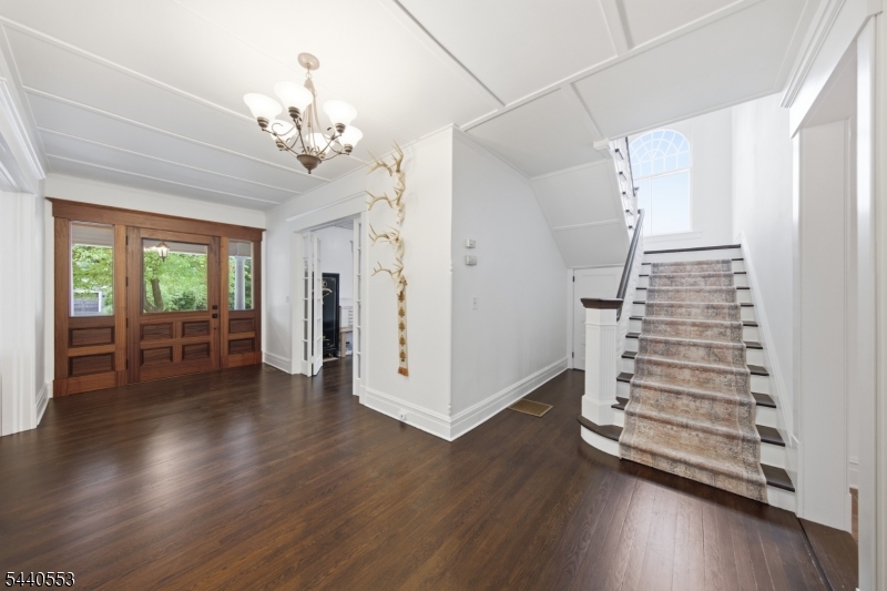 539 South Beverwyck Road Parsippany, NJ 07054 - Photo 5 of 48