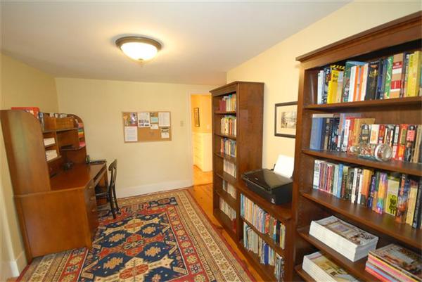 4 Lovejoy Road Andover, MA 01810 - Photo 10 of 30 Gallery Image 10