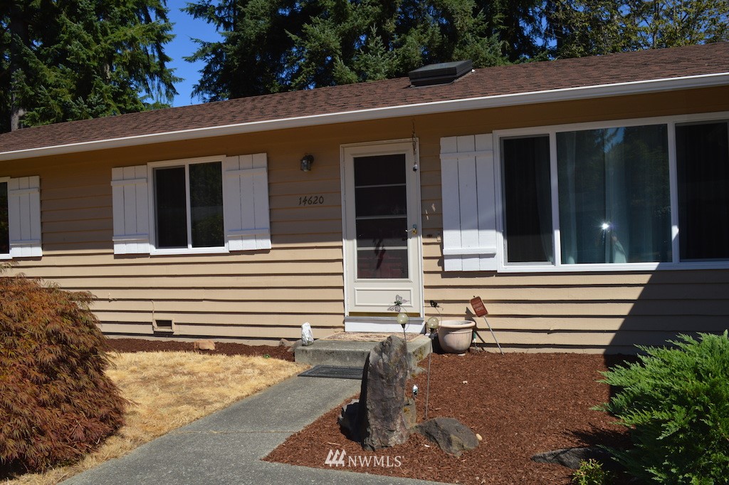 14620 Southeast 142nd Street Renton, WA 98059 - Photo 4 of 23