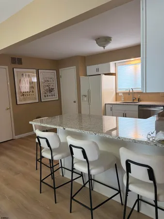 $17,500 | 2 North Frontenac Avenue, Margate City, NJ 08402