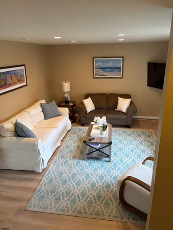 $17,500 | 2 North Frontenac Avenue, Margate City, NJ 08402