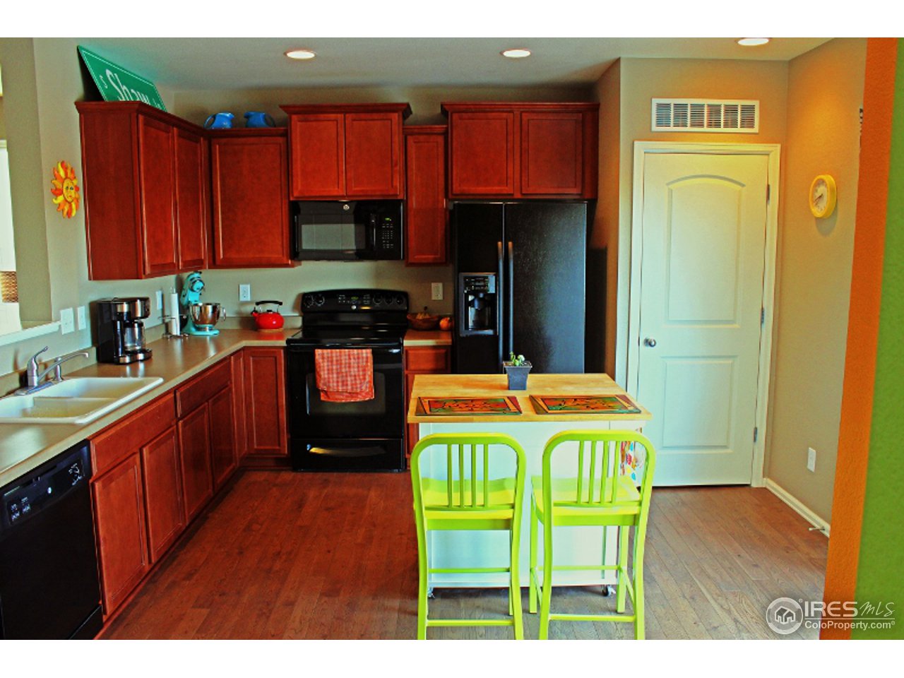 3362 Wagon Trail Road Fort Collins, CO 80524 - Photo 7 of 17 Gallery Image 7