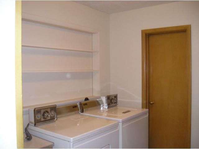 2212 East Thompson Road Indianapolis, IN 46227 - Photo 7 of 10 Gallery Image 7