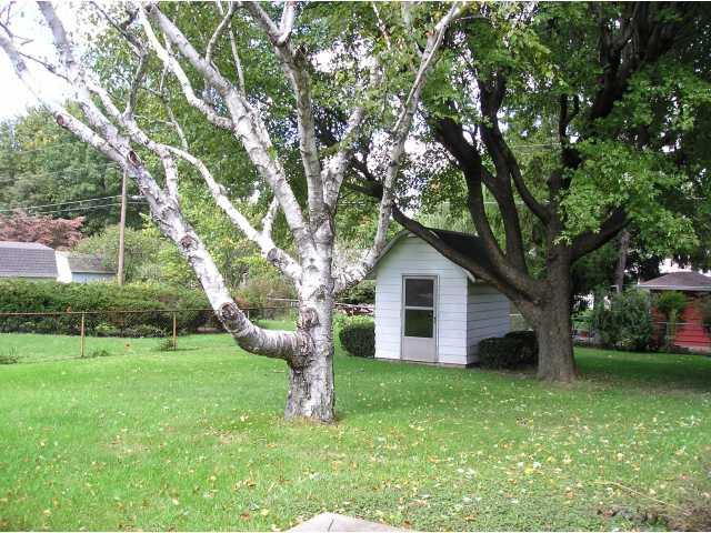 2212 East Thompson Road Indianapolis, IN 46227 - Photo 8 of 10 Gallery Image 8