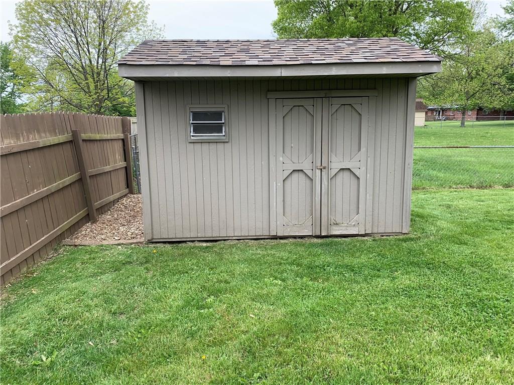 8020 Mathews Road Indianapolis, IN 46259 - Photo 41 of 42 Gallery Image 41
