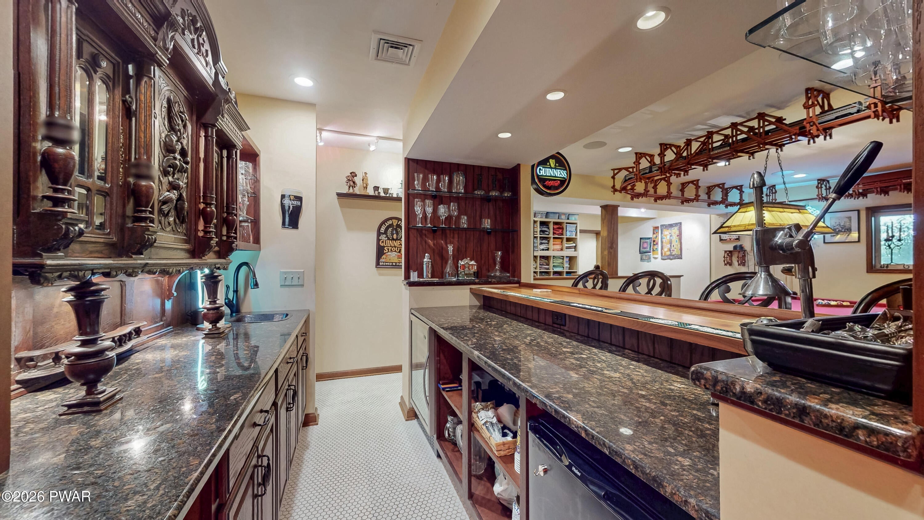 311 Silkmans Road Lake Ariel, PA 18436 - Photo 6 of 101 Gallery Image 6