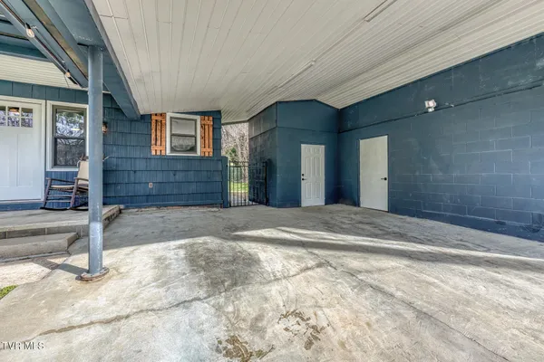 $329,000 | 837 Parkway Boulevard, Elizabethton, TN 37643