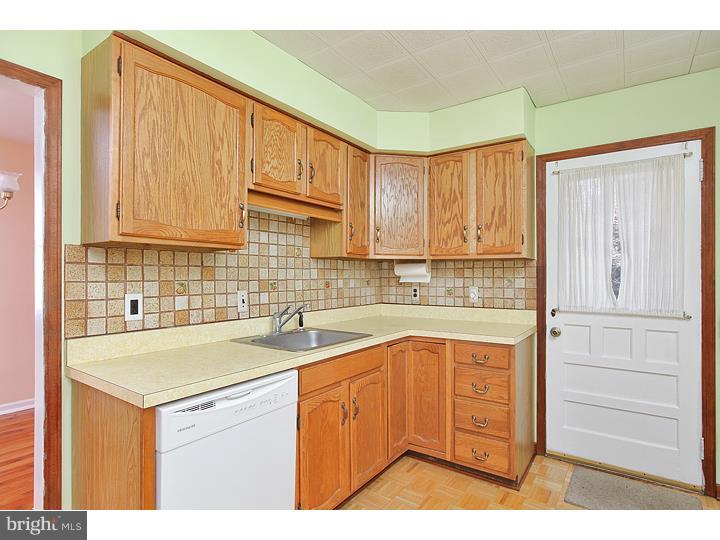 17 Holly Street Clementon, NJ 08021 - Photo 8 of 12
