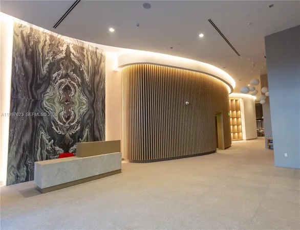 $3,767,400 | 3034 Oak Avenue, Unit 504, Coconut Grove, FL 33133