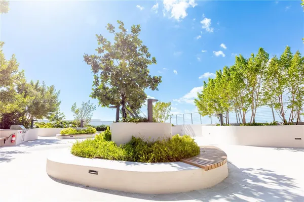 $3,767,400 | 3034 Oak Avenue, Unit 504, Coconut Grove, FL 33133