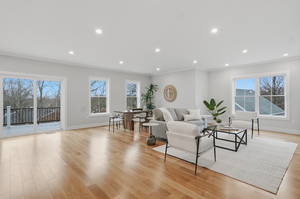 124 Green Street Stoneham, MA 02180 - Photo 10 of 37