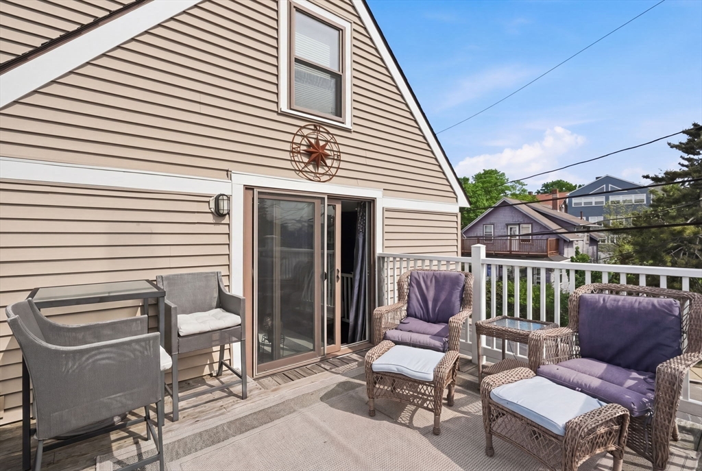 27 Billows Street Winthrop, MA 02152 - Photo 15 of 25