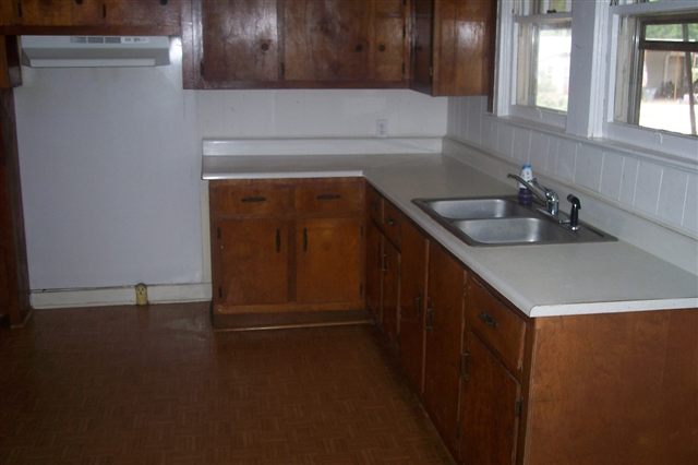 407 1/2 Perry Road Greenville, SC 29609 - Photo 12 of 14 Gallery Image 12