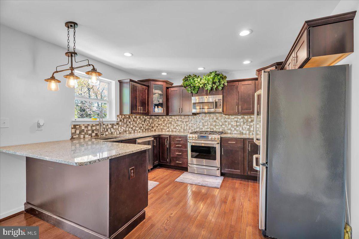 11 Evergreen Road Mount Laurel, NJ 08054 - Photo 14 of 49 Modern kitchen with elegant finishes.