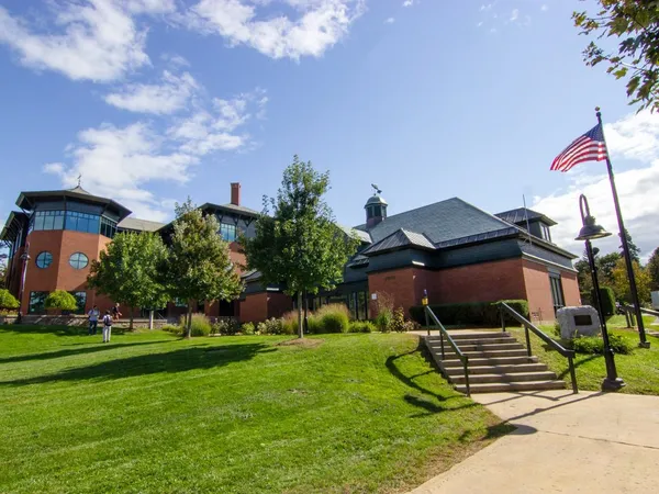 $300,000 | 297 College Street, Unit 4C, Burlington, VT 05401