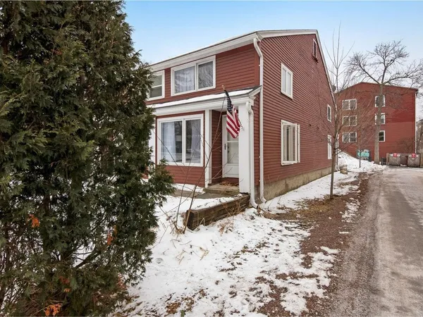 $300,000 | 297 College Street, Unit 4C, Burlington, VT 05401
