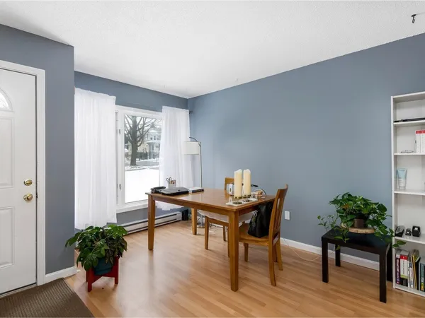 $300,000 | 297 College Street, Unit 4C, Burlington, VT 05401