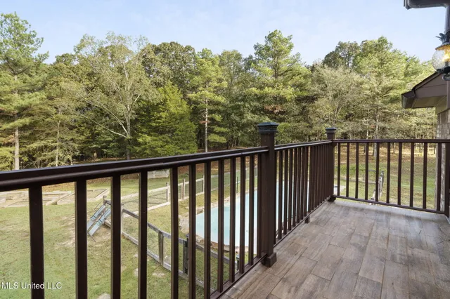 $670,000 | 1088 South Red Banks Road, Byhalia, MS 38611