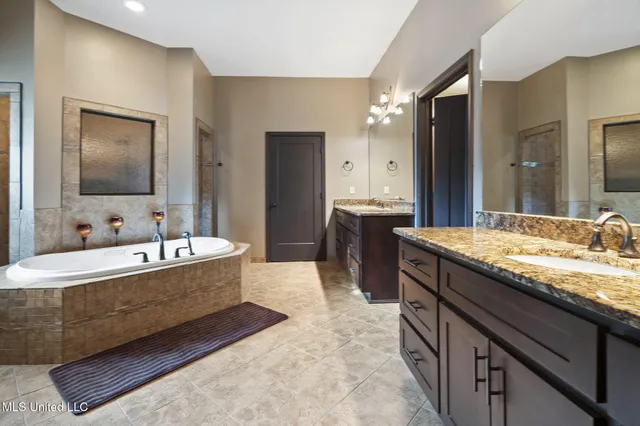 $670,000 | 1088 South Red Banks Road, Byhalia, MS 38611