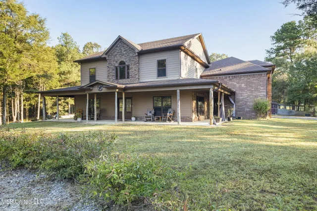 $670,000 | 1088 South Red Banks Road, Byhalia, MS 38611