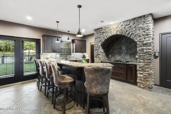 $663,500 | 1088 South Red Banks Road, Byhalia, MS 38611