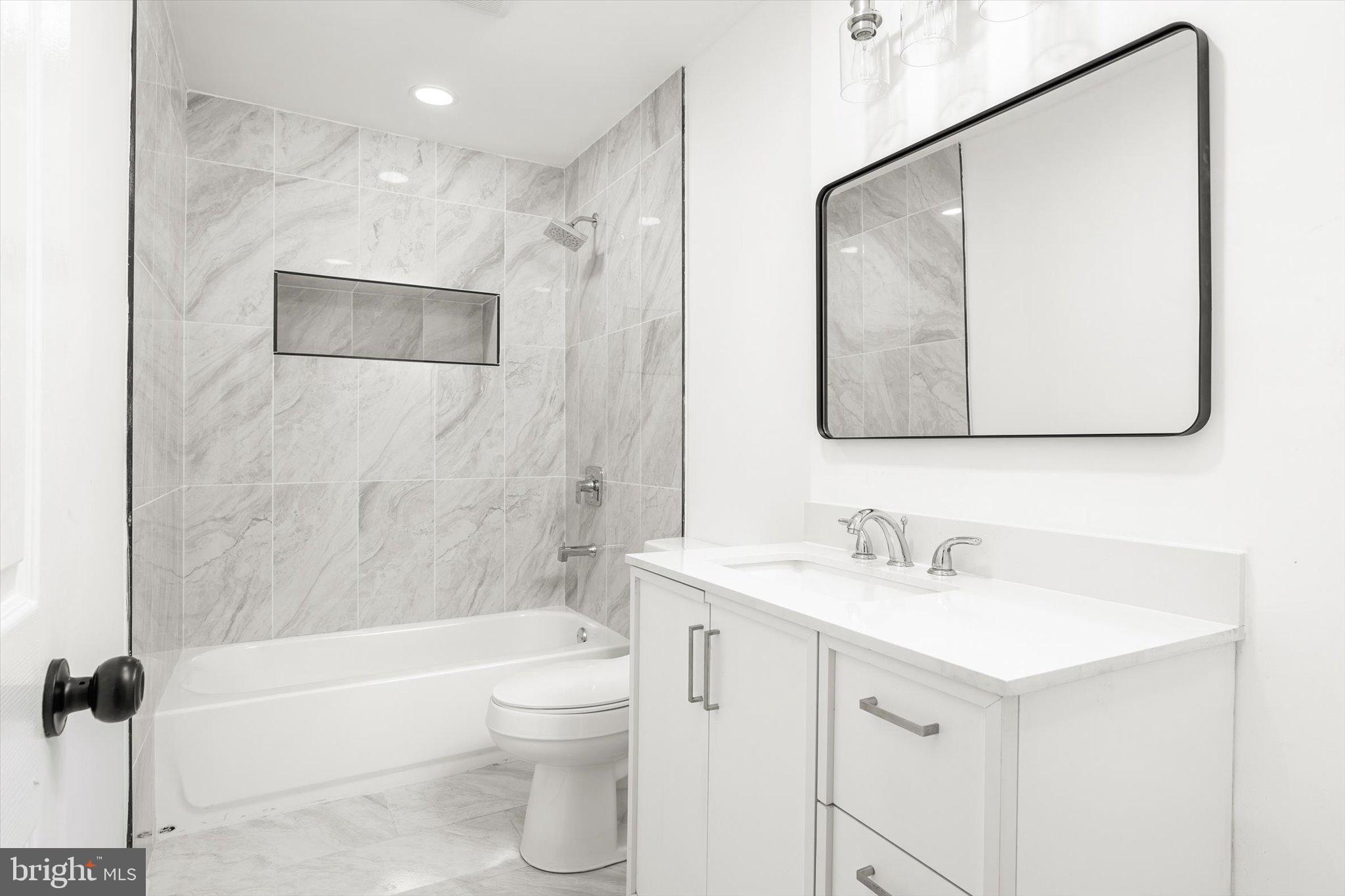 583 Edinburg Road Trenton, NJ 08619 - Photo 12 of 38