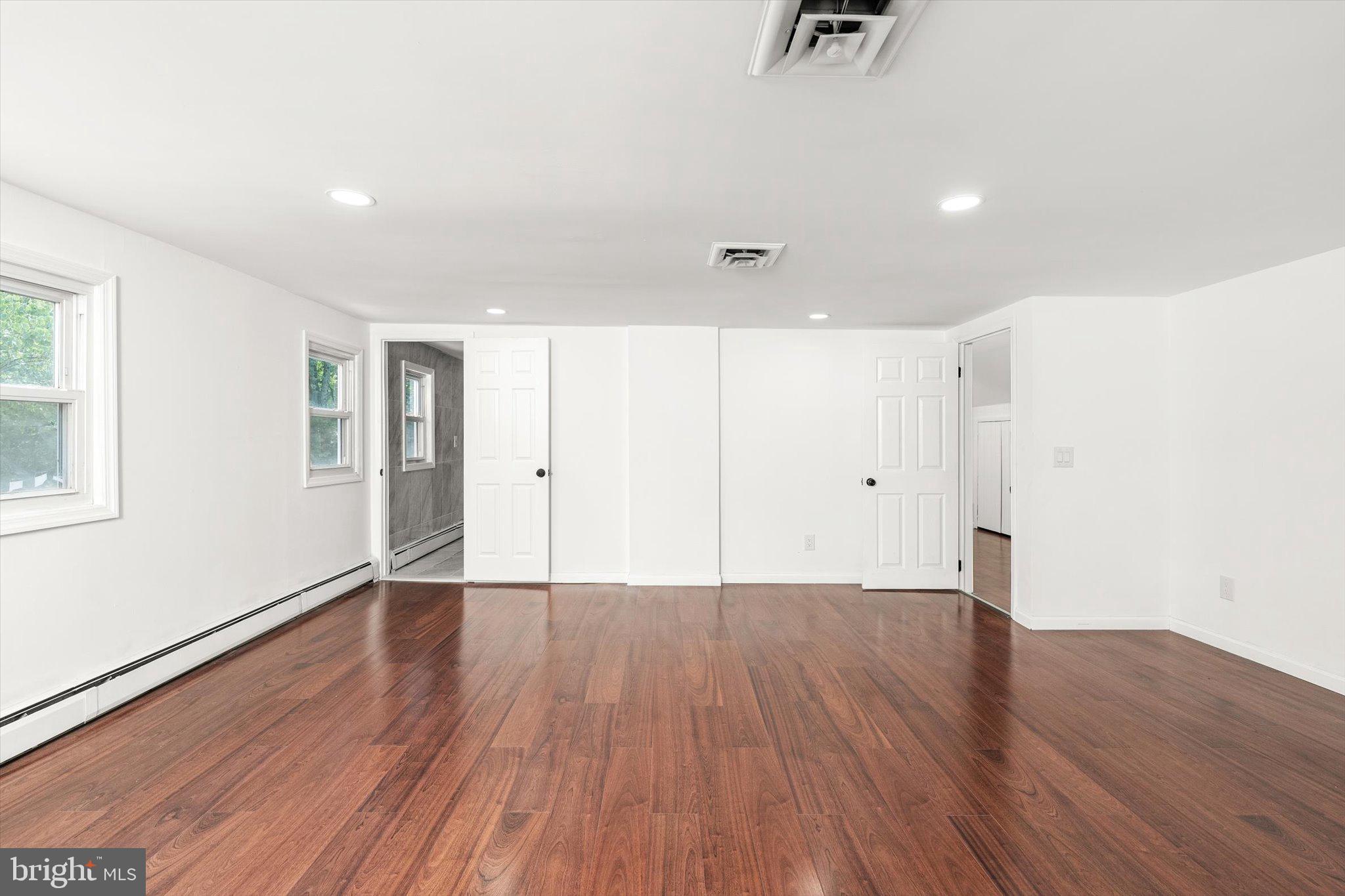 583 Edinburg Road Trenton, NJ 08619 - Photo 21 of 38