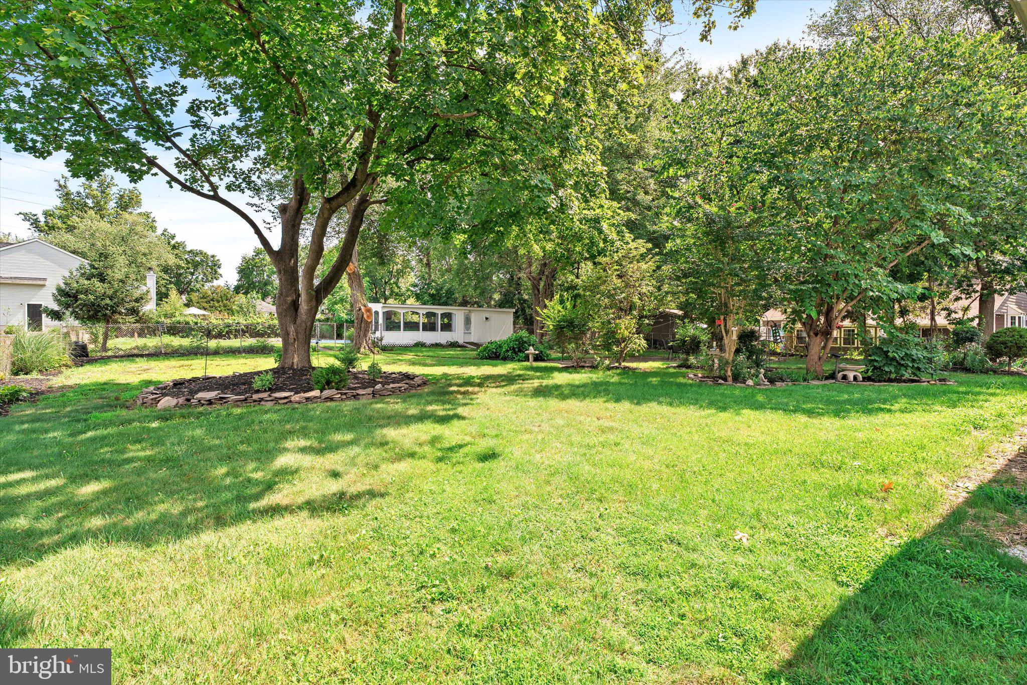 583 Edinburg Road Trenton, NJ 08619 - Photo 34 of 38