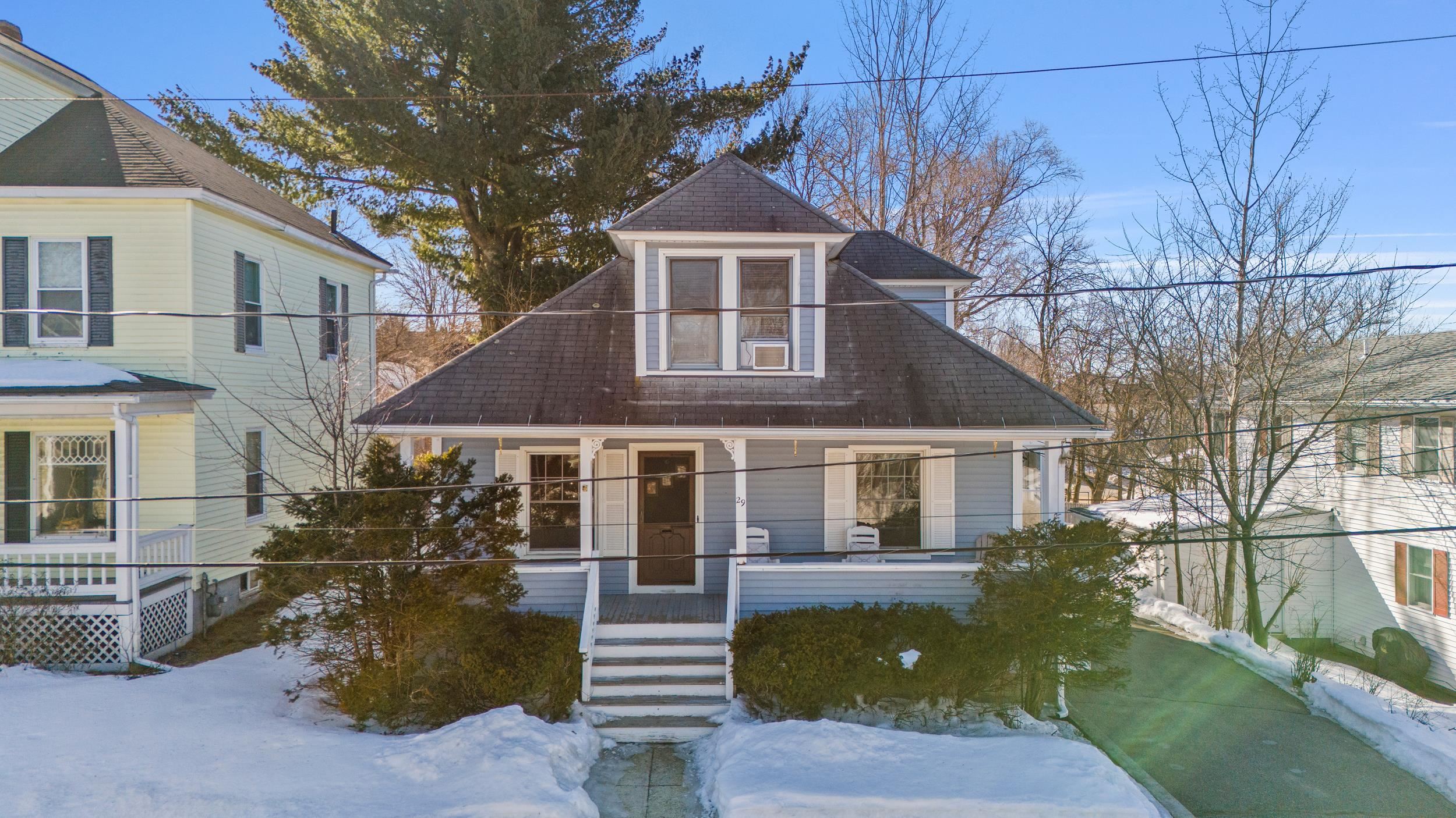 29 Manning Street Manchester, NH 03103 - Photo 1 of 30