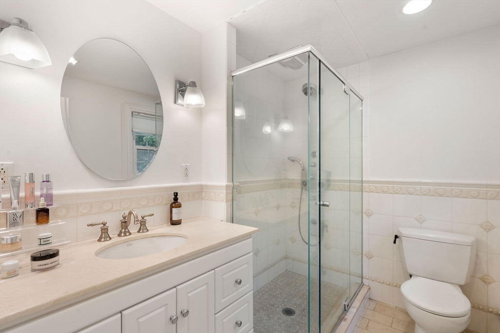 36 Indian Hill Road Medfield, MA 02052 - Photo 19 of 38