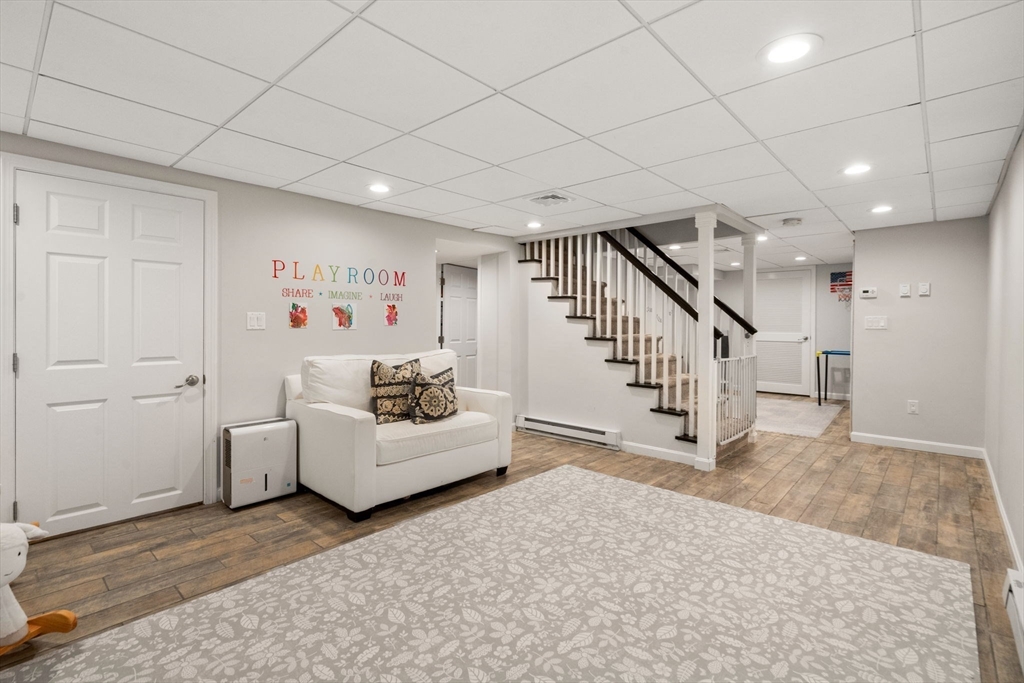 36 Indian Hill Road Medfield, MA 02052 - Photo 25 of 38