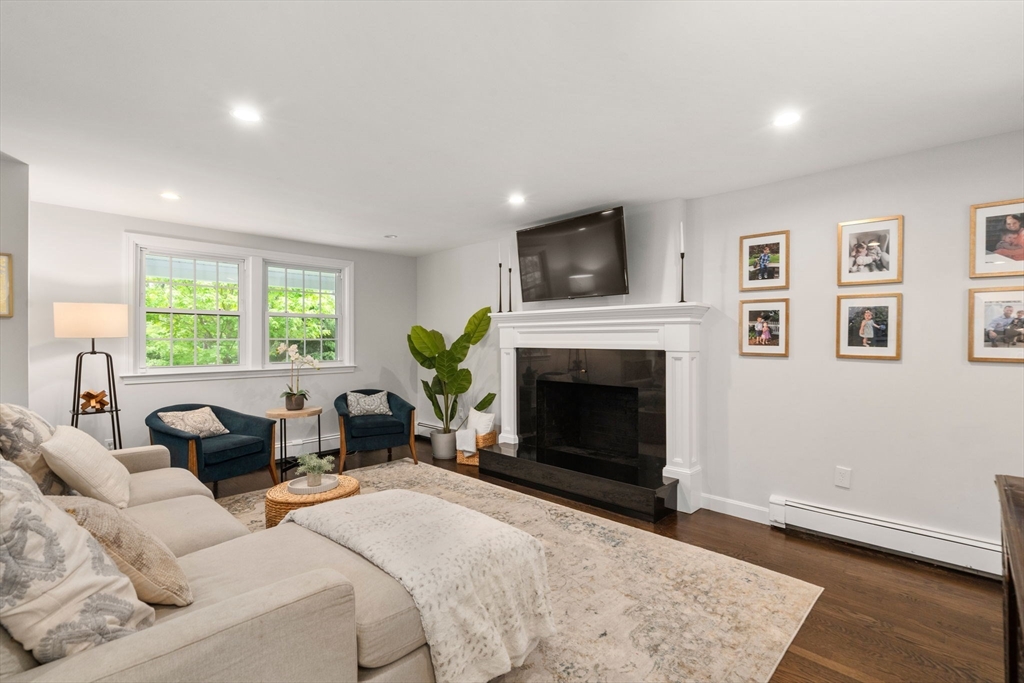 36 Indian Hill Road Medfield, MA 02052 - Photo 3 of 38