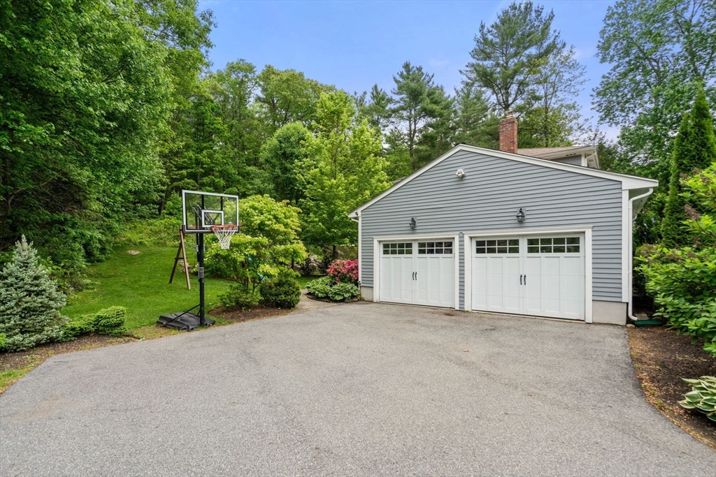 36 Indian Hill Road Medfield, MA 02052 - Photo 34 of 38