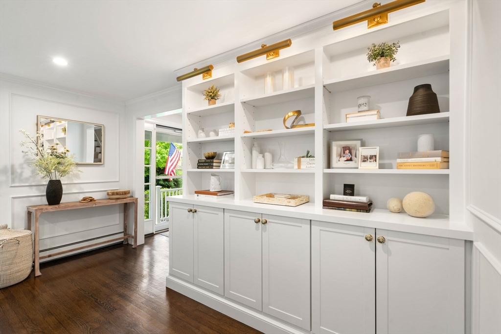 36 Indian Hill Road Medfield, MA 02052 - Photo 10 of 38