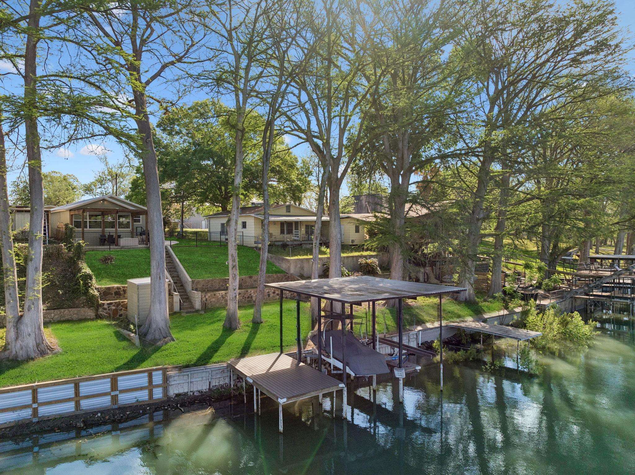 230 Lee Street Seguin, TX 78155 - Photo 1 of 40 not sure