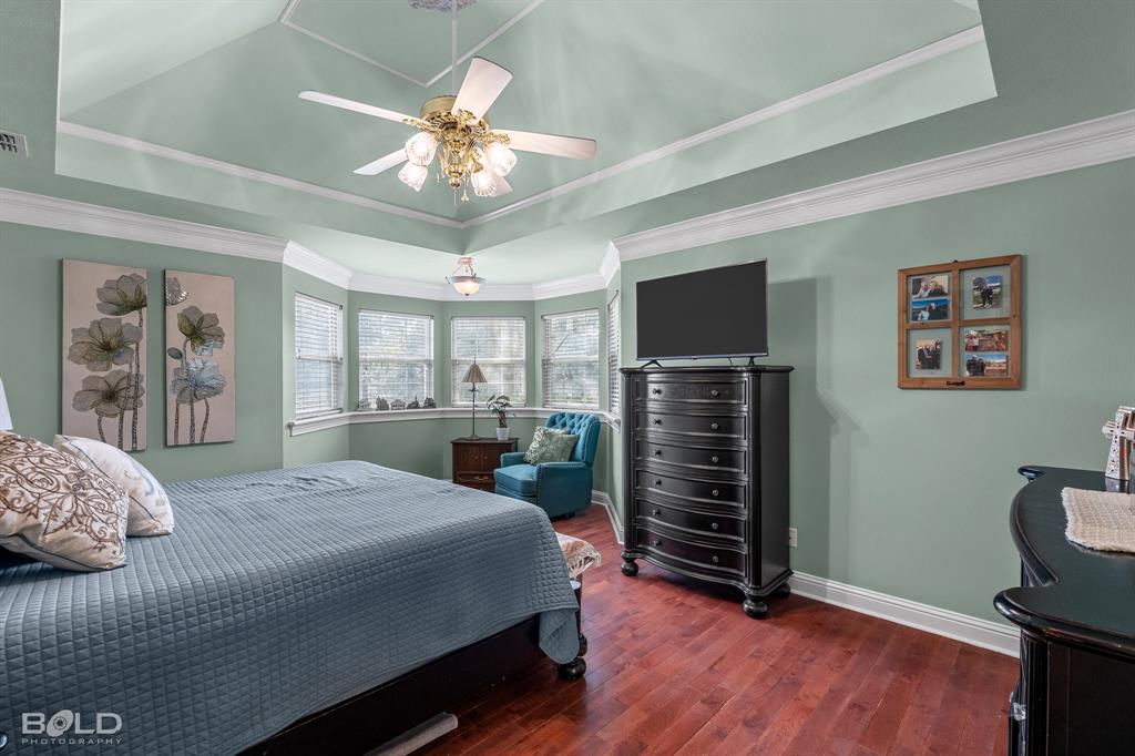 10722 Provence Place Keithville, LA 71047 - Photo 18 of 23 The seller says this a wonderful, comfortable room to sleep in!